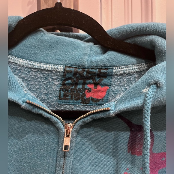 Free City zip up hoodie size XS - Picture 3 of 3